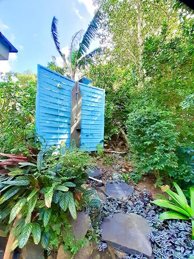 Le Surf Lodge, Chambre Avec Vue Mer Dans Un Ecrin De Verdure Deshaies Guadeloupe